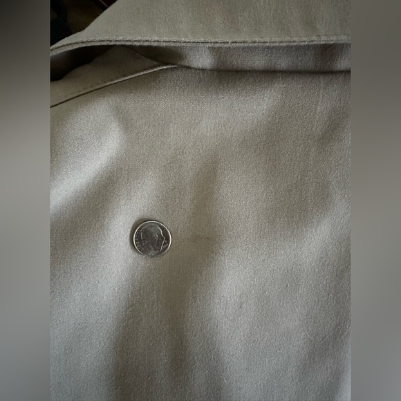 London Fog Classic Trench w/belt and quilted zip out lining in Tan. - Picture 9 of 9